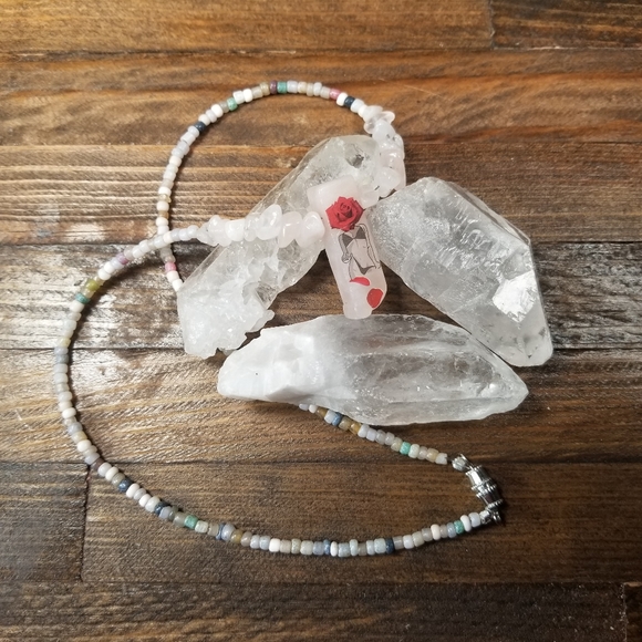 Suggestive Stones Series no.9 - Rose Quartz-Handmade - Picture 3 of 4